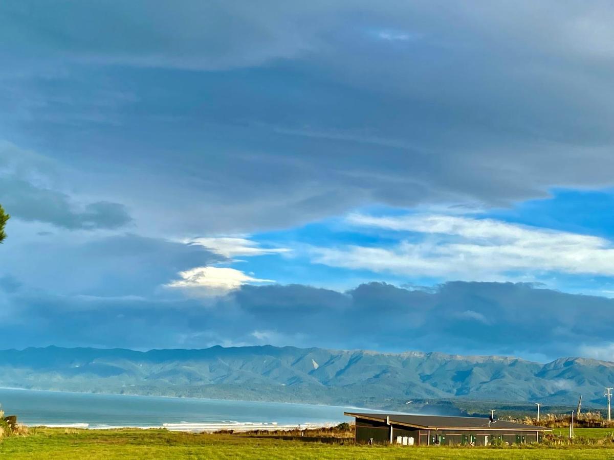 “The Cliffs” Humpridge View Motels Tuatapere Bagian luar foto