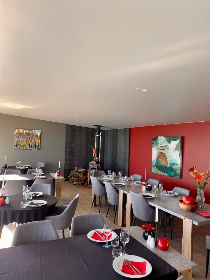 “The Cliffs” Humpridge View Motels Tuatapere Bagian luar foto